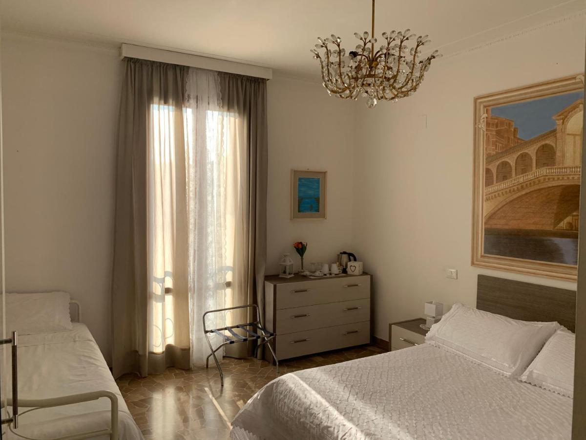 Venice My Friends Canal View Bed & Breakfast Venice